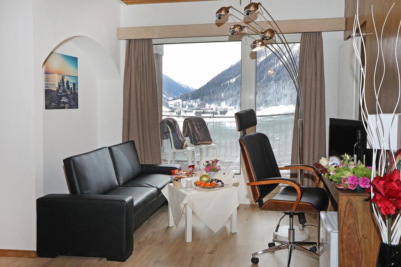 Derby Hotel 4*